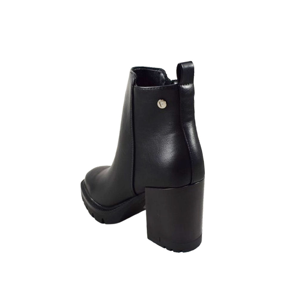 Alaia Negro